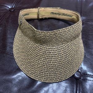 TOMMY BAHAMA VISOR. ADJUSTABLE. EUC